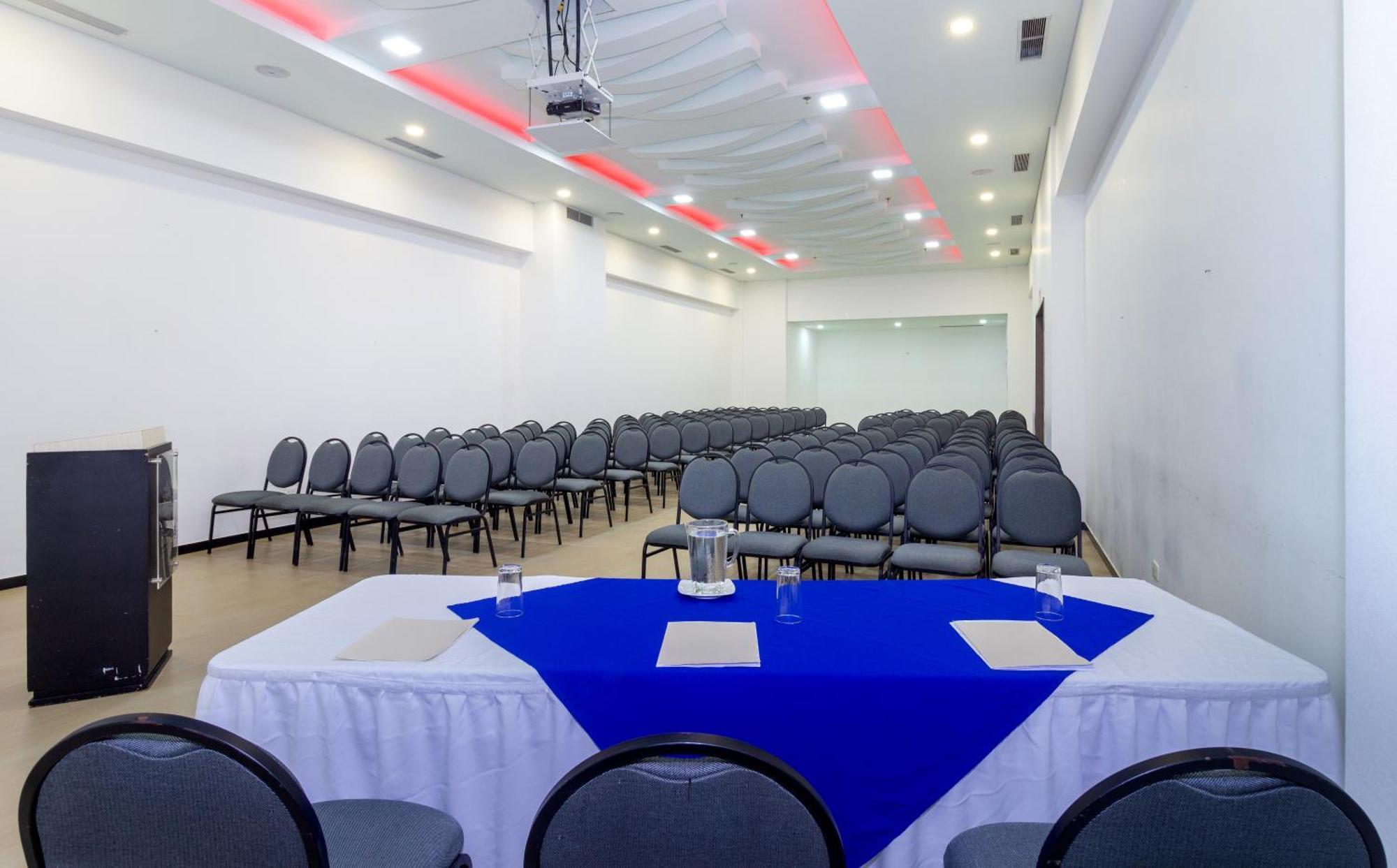 Hotel Baroca Monteria Ngoại thất bức ảnh